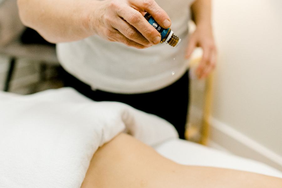 essential oil massage, raindrop technique massage, massage therapy, wellness spa