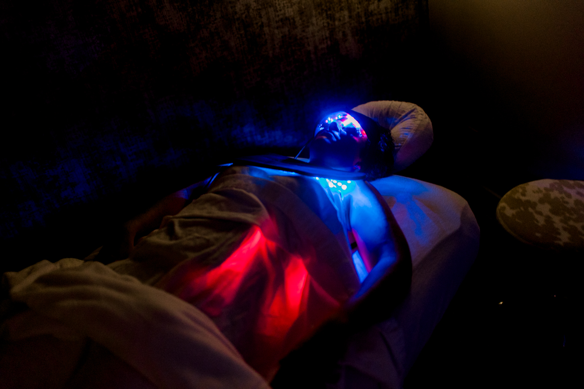 inlight therapy, red and blue light therapy